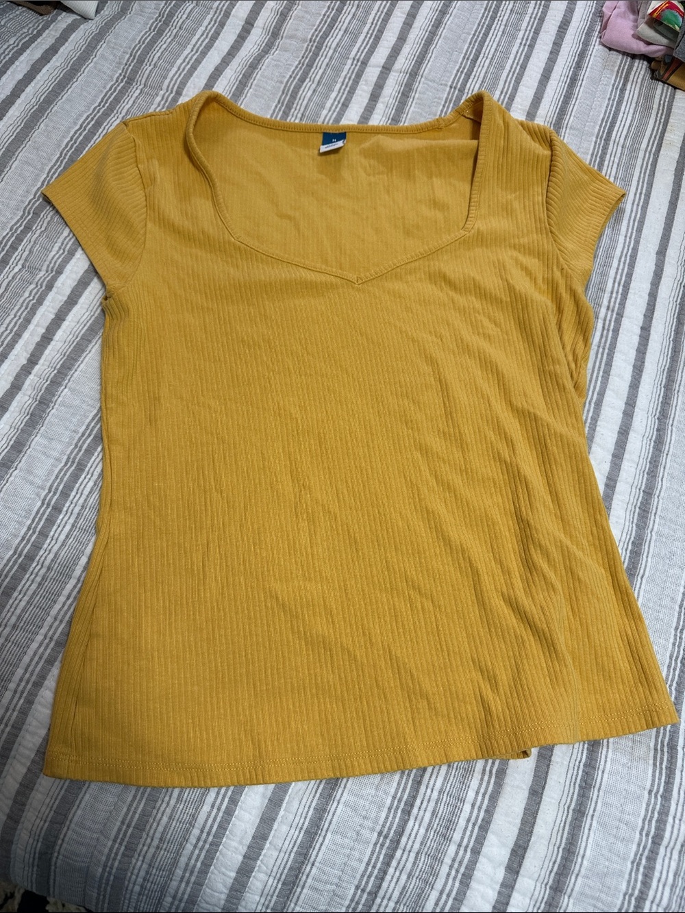Old Navy Ribbed Short Sleeve Top in Mustard Yellow